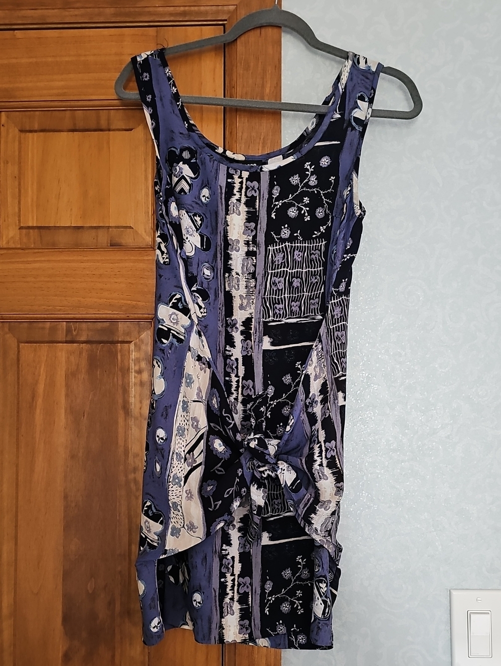 Sleeveless Knot-Front Midi Dress in Navy and Cream